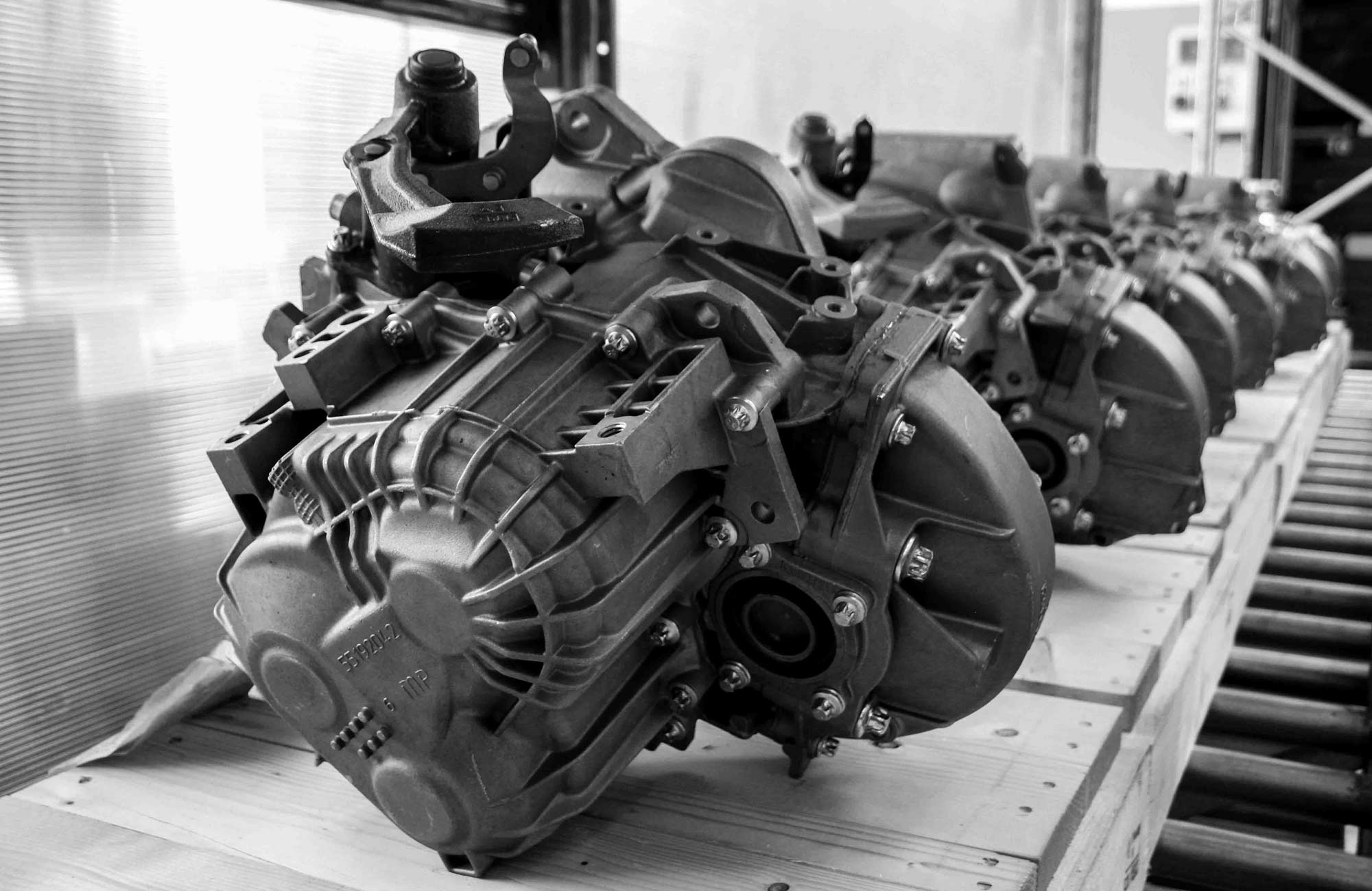 Tecnotrasmissioni Italy - New car gearboxes, transmissions for cars, car differentials